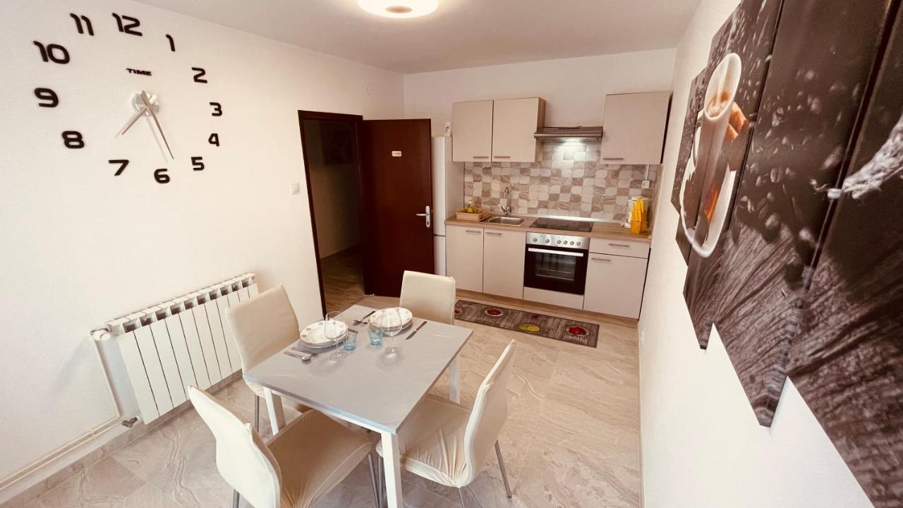 The Secret Orchid Apartment Rovinj Exterior photo