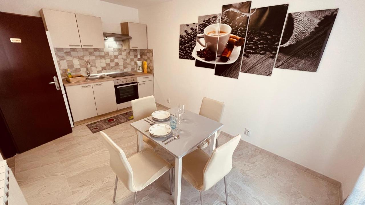 The Secret Orchid Apartment Rovinj Exterior photo